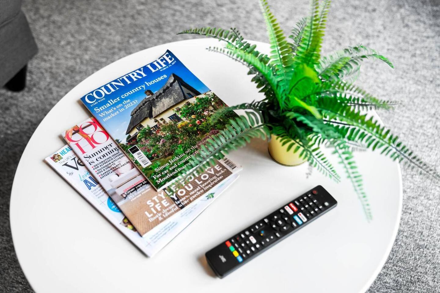 City Centre - Two Bedroom Apartment - Juliet Balcony - Secure Parking - Wifi - Smart Tv - Top Rated -33S Birmingham Bagian luar foto